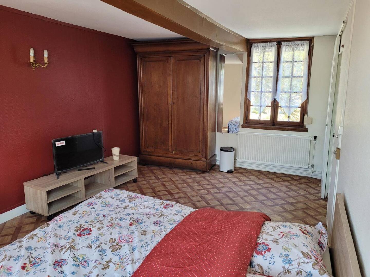 בוברו-אן-אוז' Chambres D'Hotes Chez Claire מראה חיצוני תמונה